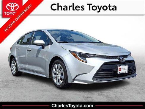 Certified 2023 Toyota Corolla LE FWD image 1