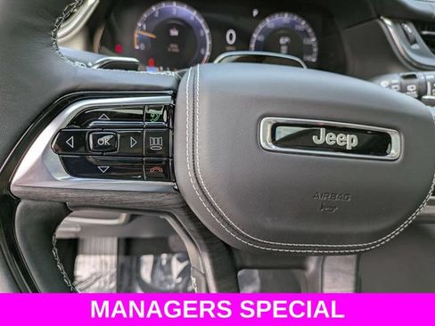 New 2025 Jeep Grand Cherokee L Overland w/ Advanced Protech Group III AWD/4WD image 16