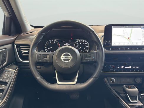 Used 2021 Nissan Rogue SL w/ Premium Package AWD/4WD image 13