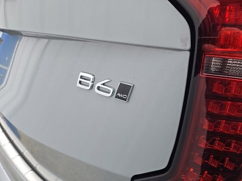 New 2026 Volvo XC90 B6 Ultra image 8