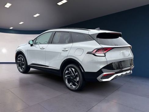 Certified 2024 Kia Sportage SX image 3