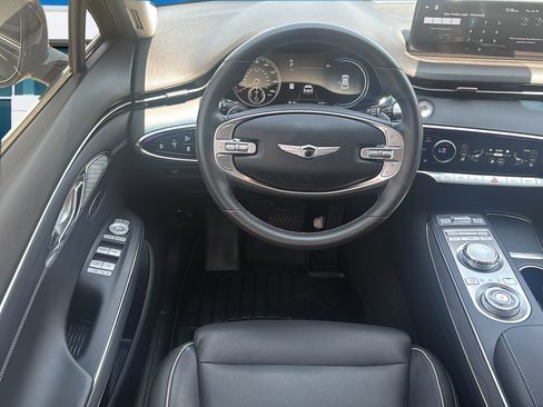 Used 2025 Genesis GV70 2.5T w/ Advanced Package AWD/4WD image 19