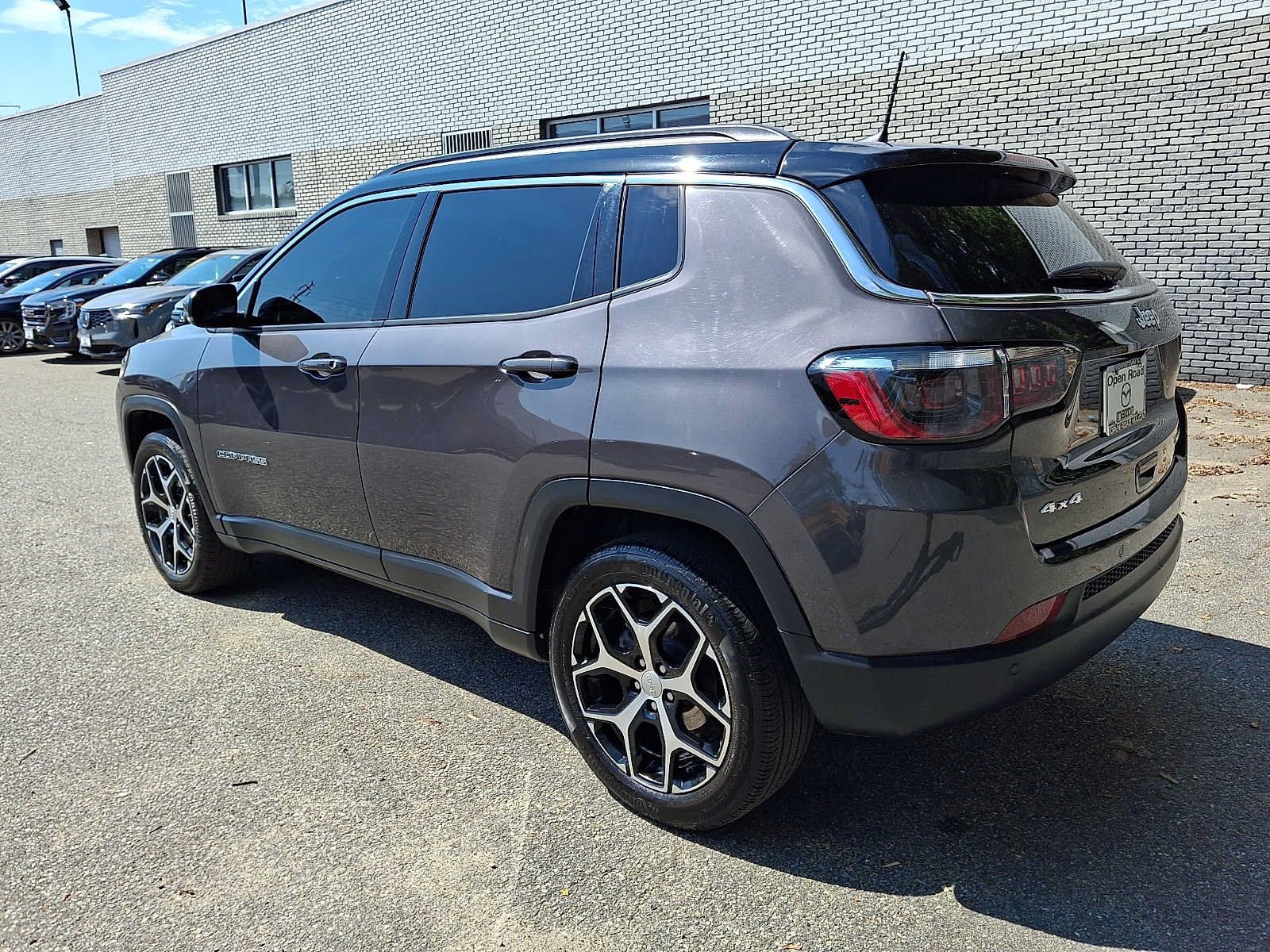Used 2024 Jeep Compass Limited AWD/4WD image 6
