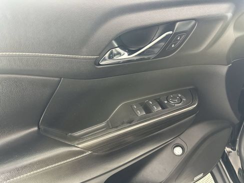 Used 2019 GMC Acadia SLT FWD image 13