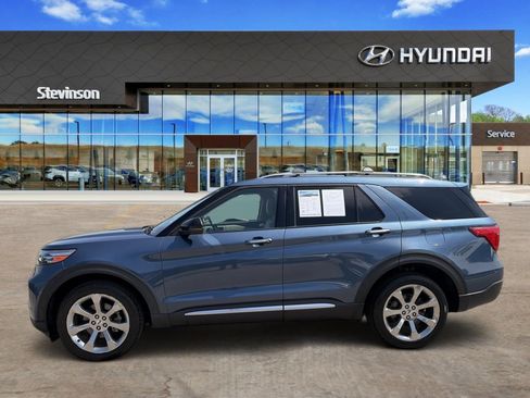 Used 2020 Ford Explorer Platinum w/ Premium Technology Package AWD/4WD image 5