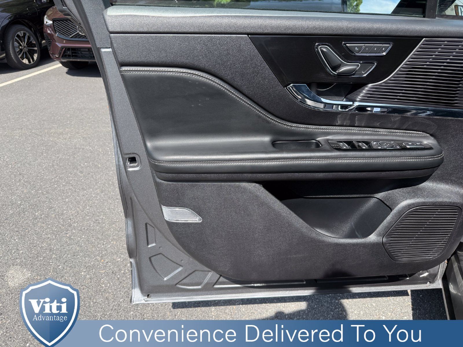 Used 2022 Lincoln Corsair AWD w/ Equipment Group 101A image 16