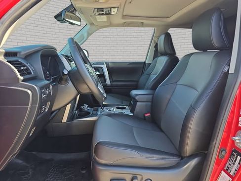 Used 2022 Toyota 4Runner SR5 Premium w/ Moonroof Package AWD/4WD image 15