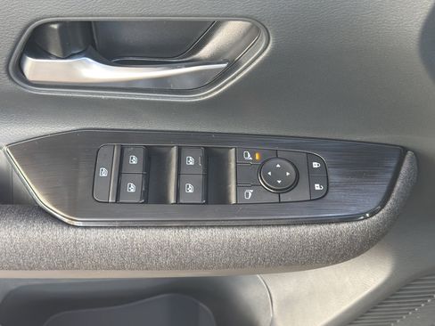 New 2026 Nissan Kicks SV image 17