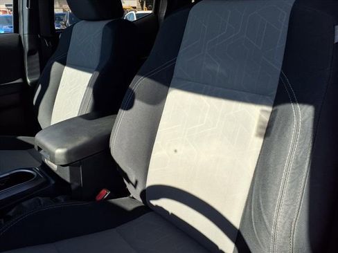 Used 2020 Toyota Tacoma TRD Sport w/ Technology Package image 7