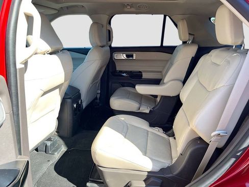 Used 2022 Ford Explorer Platinum w/ Equipment Group 601A image 26