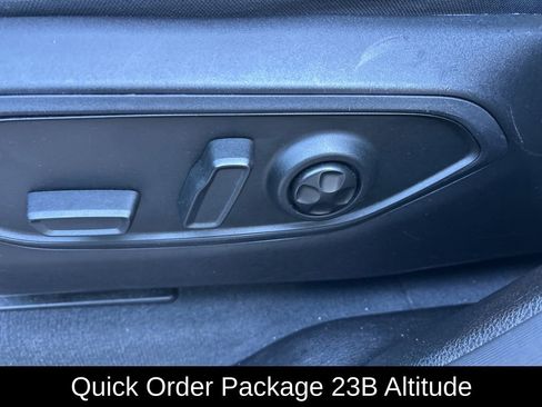 Certified 2024 Jeep Grand Cherokee L Laredo image 14