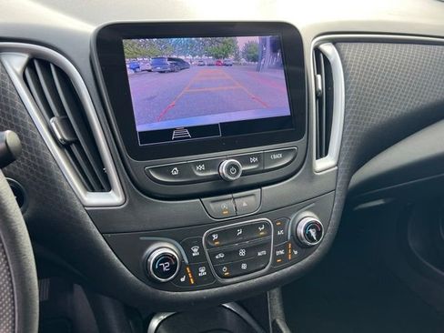 Used 2023 Chevrolet Malibu LT image 25