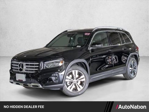 Certified 2025 Mercedes-Benz GLB 250 image 1