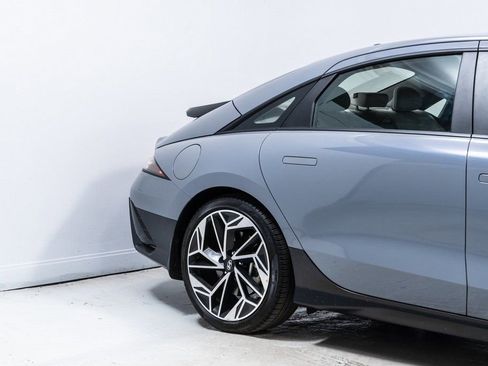 Used 2023 Hyundai Ioniq 6 SEL image 11