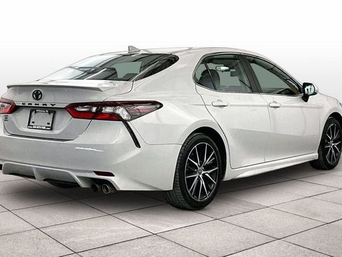 Used 2023 Toyota Camry SE image 11