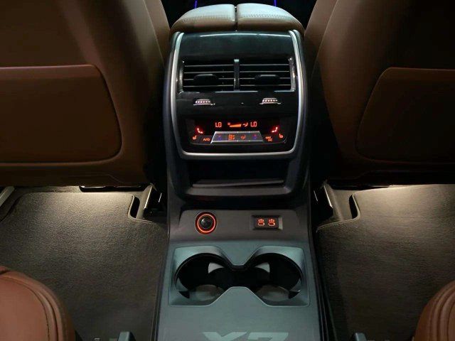 Used 2024 BMW X7 M60i w/ Executive Package AWD/4WD image 70