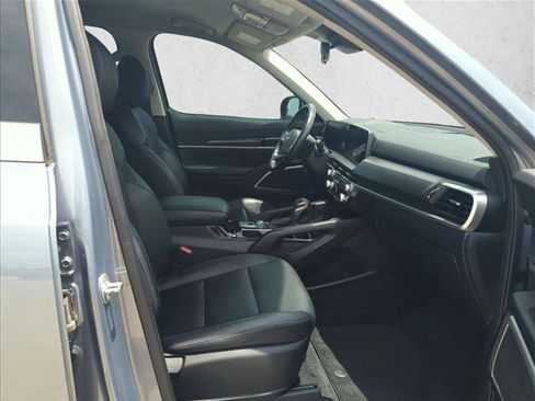 Used 2023 Kia Telluride LX FWD image 20