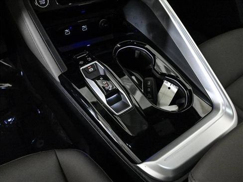 Certified 2025 Audi Q5 Premium w/ Convenience Package AWD/4WD image 12
