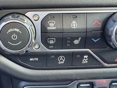 New 2026 Jeep Gladiator Mojave image 24