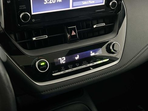 Used 2021 Toyota Corolla SE w/ SE Premium Package image 17