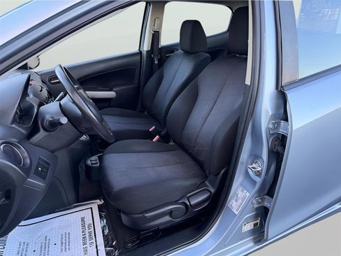 Used 2013 MAZDA MAZDA2 Sport image 12