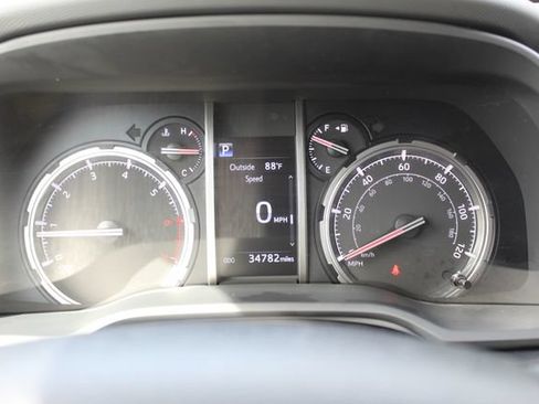 Used 2022 Toyota 4Runner TRD Sport AWD/4WD image 31