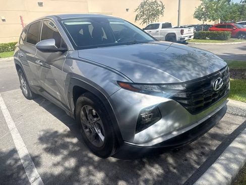 Used 2024 Hyundai Tucson SE FWD image 3