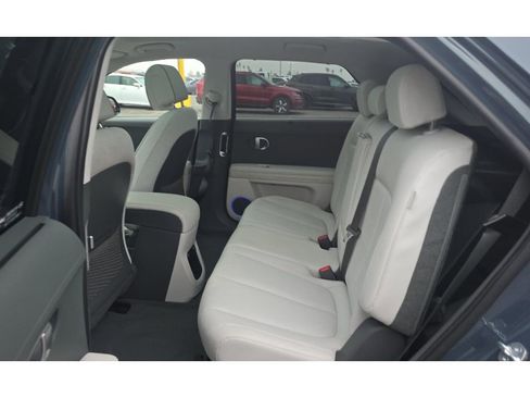 Used 2024 Hyundai Ioniq 5 Limited image 3