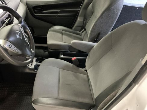 Used 2019 Nissan NV200 SV w/ Navigation Package FWD image 9