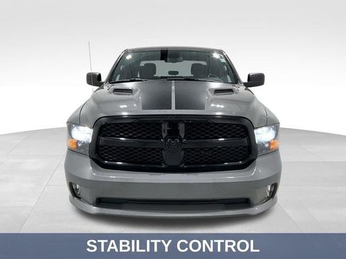 Used 2022 RAM 1500 Express w/ Ceramic Grey Express Package AWD/4WD image 3