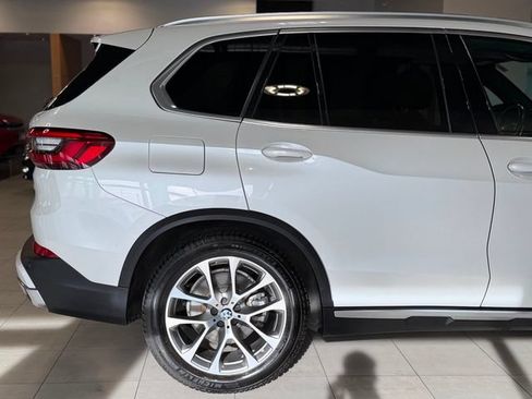 Used 2019 BMW X5 xDrive40i w/ Convenience Package AWD/4WD image 17