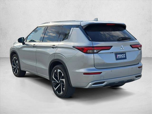 Used 2023 Mitsubishi Outlander SEL FWD image 7