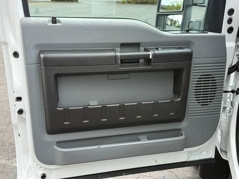 Used 2012 Ford F550 2WD Regular Cab Super Duty w/ Payload Upgrade Pkg image 24