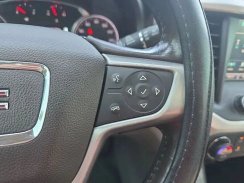 Used 2017 GMC Acadia SLT FWD image 20