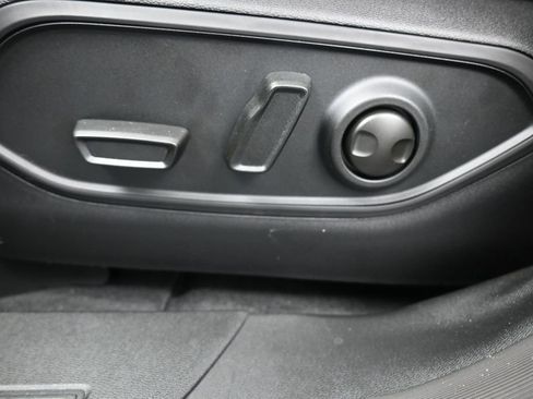 New 2026 Jeep Cherokee Limited AWD/4WD image 33