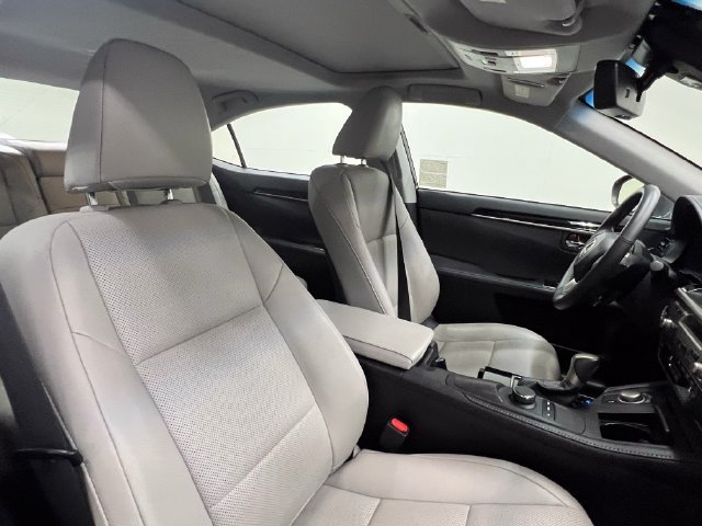 Used 2018 Lexus ES 350 w/ Accessory Package 2 FWD image 11