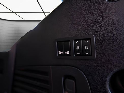 Used 2019 GMC Yukon Denali w/ Denali Ultimate Package image 34