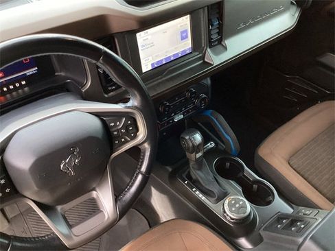 Used 2022 Ford Bronco Outer Banks image 25