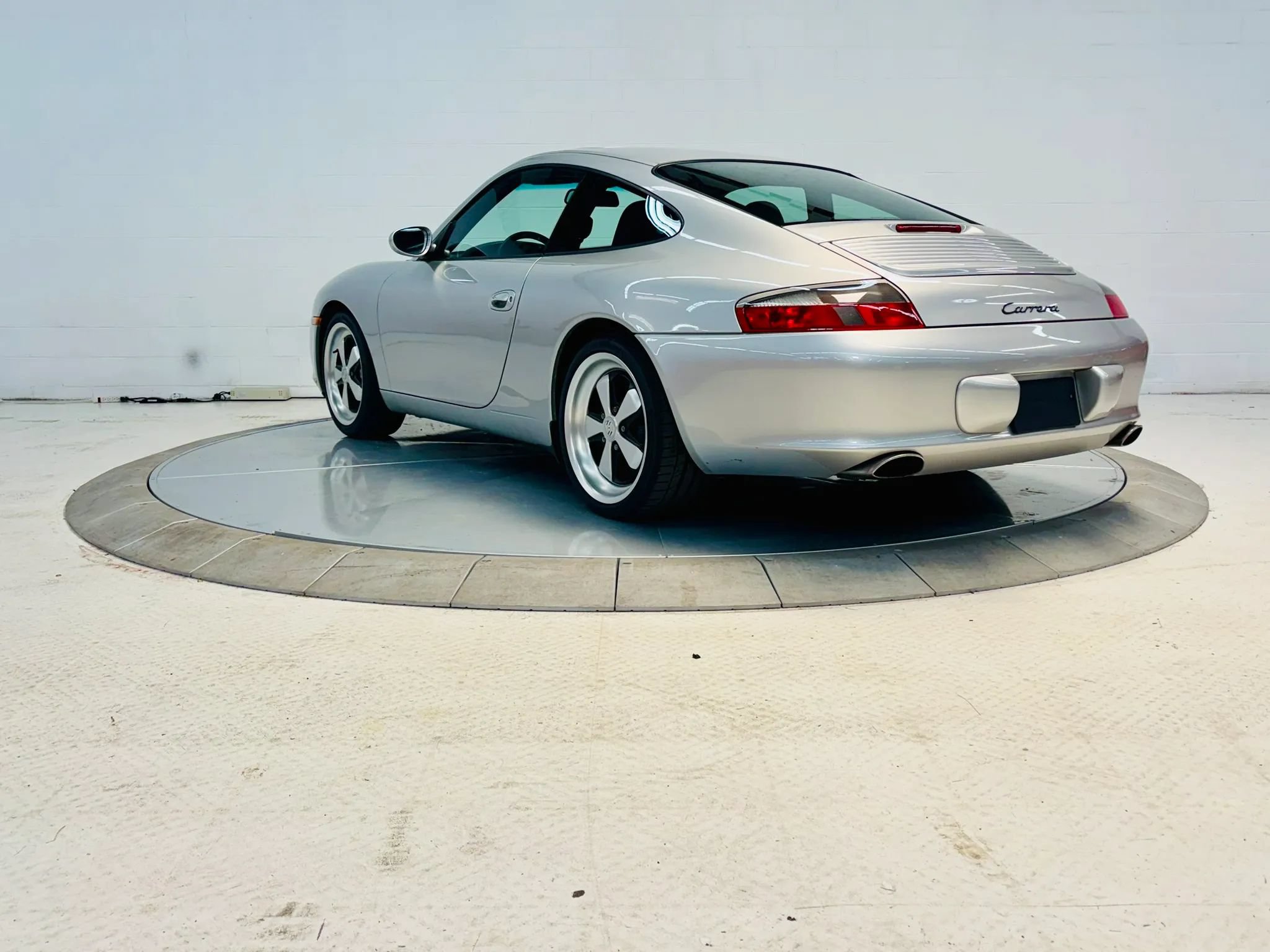 Used 2002 Porsche 911 GT3 RS image 35
