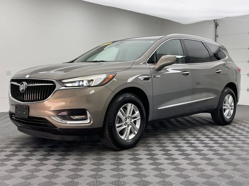 Used 2018 Buick Enclave Premium FWD image 2