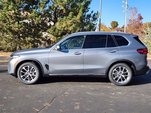 New 2026 BMW X5 xDrive40i image 2