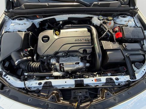 Used 2024 Chevrolet Malibu LT image 9