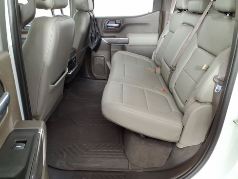 Used 2020 Chevrolet Silverado 1500 LTZ AWD/4WD image 13