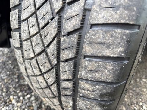 Used 2017 Jaguar F-PACE First Edition image 28