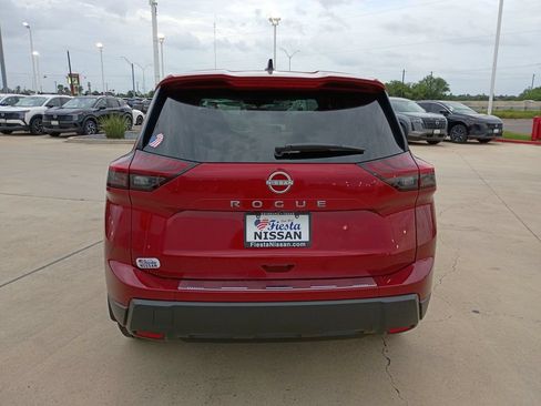 New 2026 Nissan Rogue SV FWD image 5
