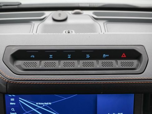 Certified 2024 Ford Bronco Badlands AWD/4WD image 19