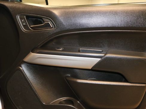 Used 2022 Chevrolet Colorado LT w/ Fleet Safety Package image 58