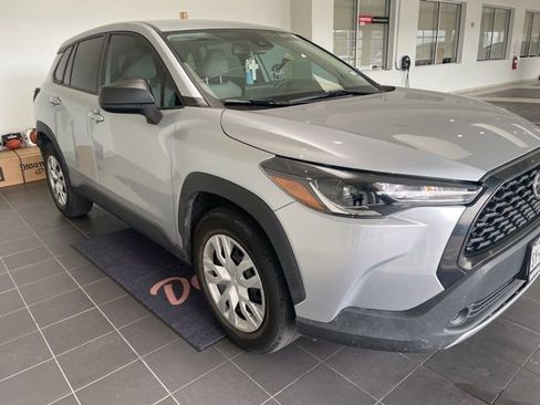 Used 2022 Toyota Corolla Cross L image 4