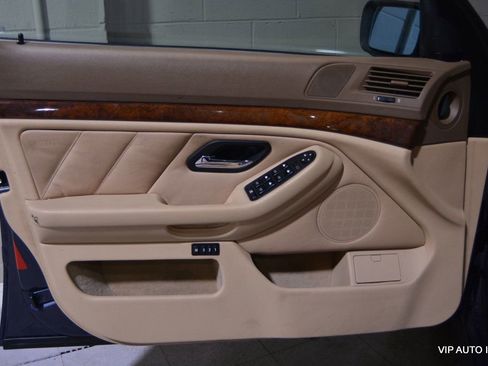 Used 2002 BMW 525i Sedan image 7