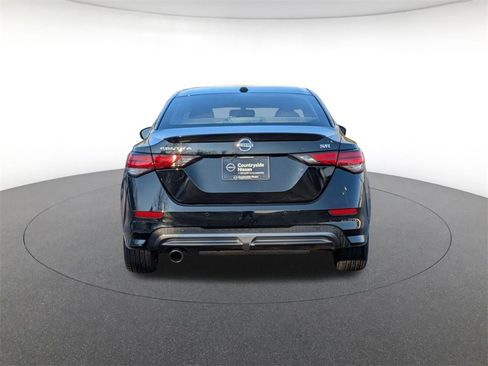 Used 2020 Nissan Sentra SR w/ Premium Package image 6